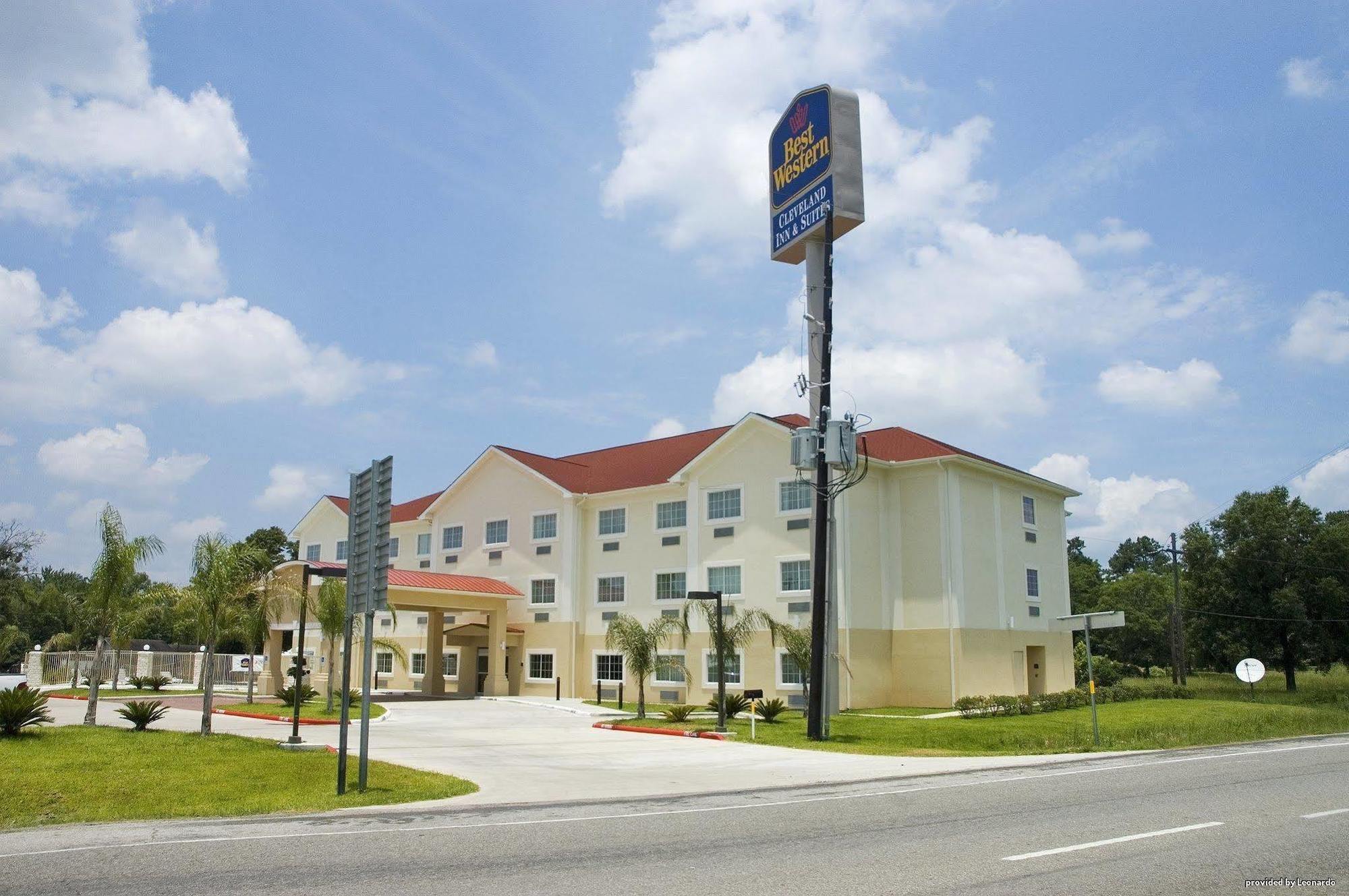 Best Western Inn & Suites Cleveland Bagian luar foto